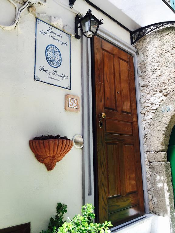 Locanda Dell'Arcangelo Rocca Massima エクステリア 写真